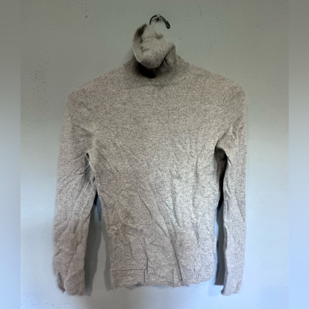 Charter Club Light Gray Cashmere Turtleneck Sweater